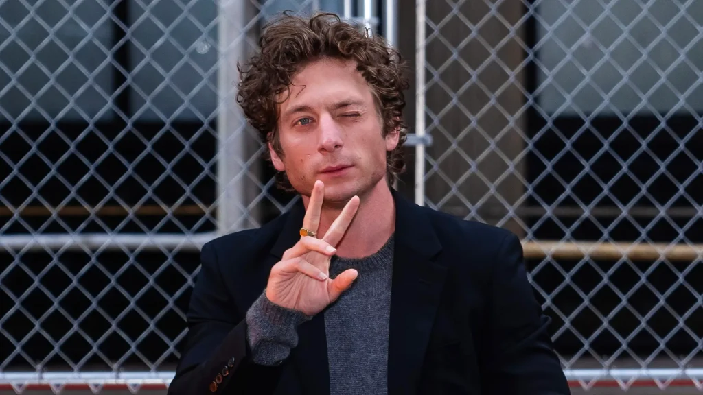 Jeremy Allen White Relationships: Who Is He Dating Now!